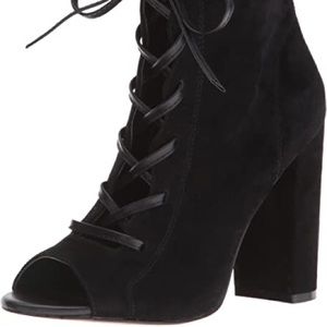Sam Edelman Yvie Booties, size 7